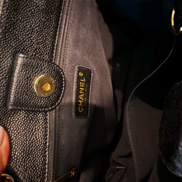 Chanel Black Quilted Caviar Timeless Classic Petit Shopping Tote - Picture 6 of 16